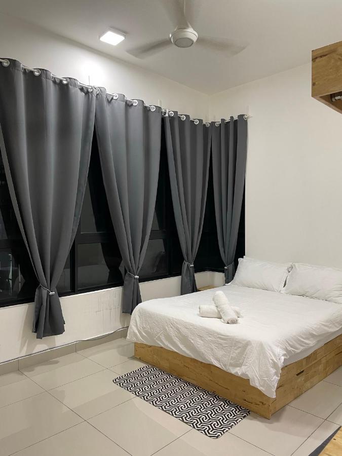Aiyu Homestay, Conezion, Ioi Resort Putrajaya Exteriör bild