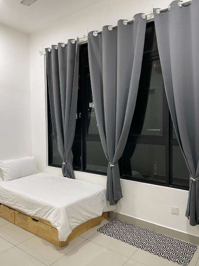 Aiyu Homestay, Conezion, Ioi Resort Putrajaya Exteriör bild